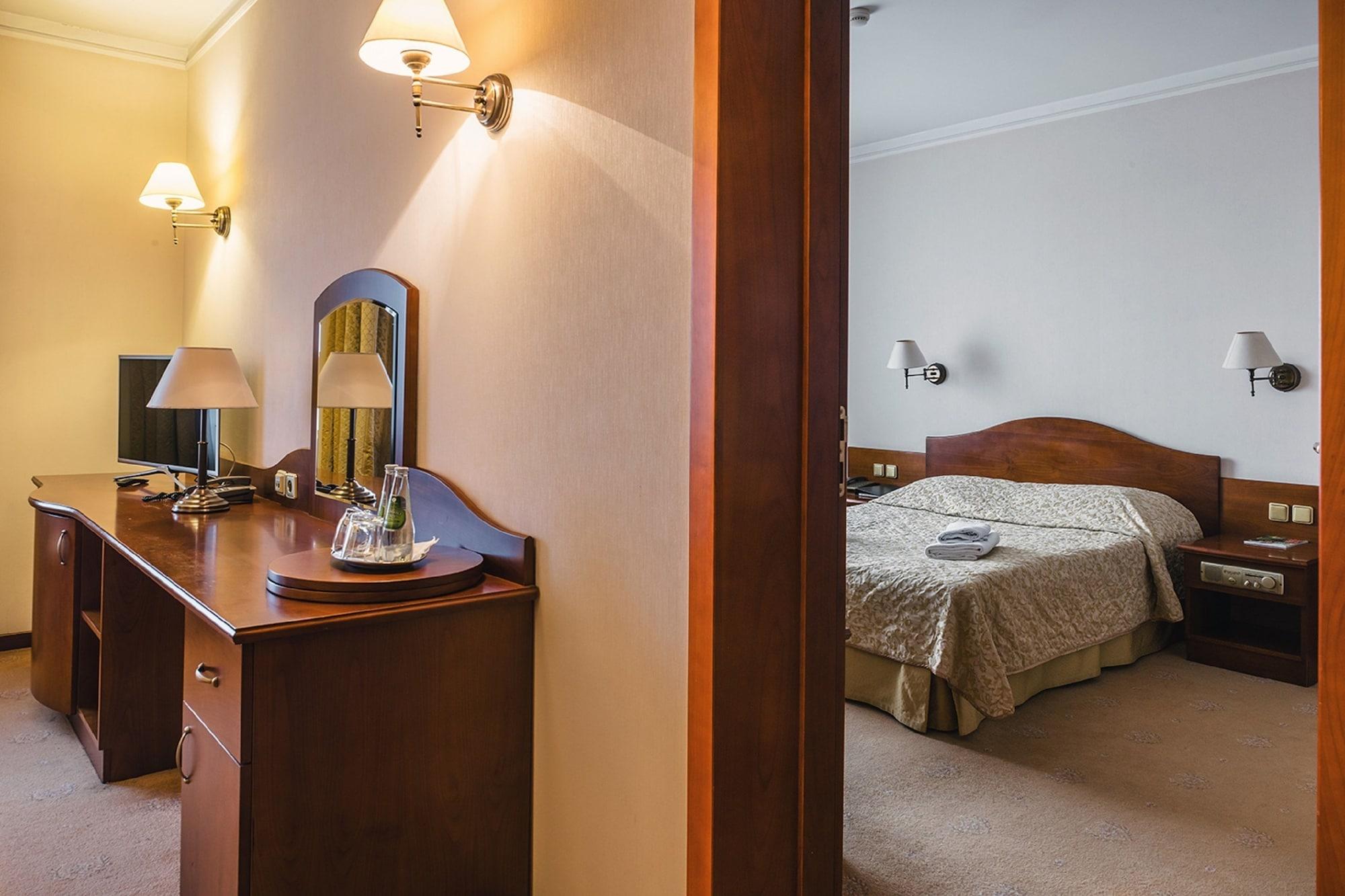 Hotel Sympozjum & Spa Krakow Bagian luar foto