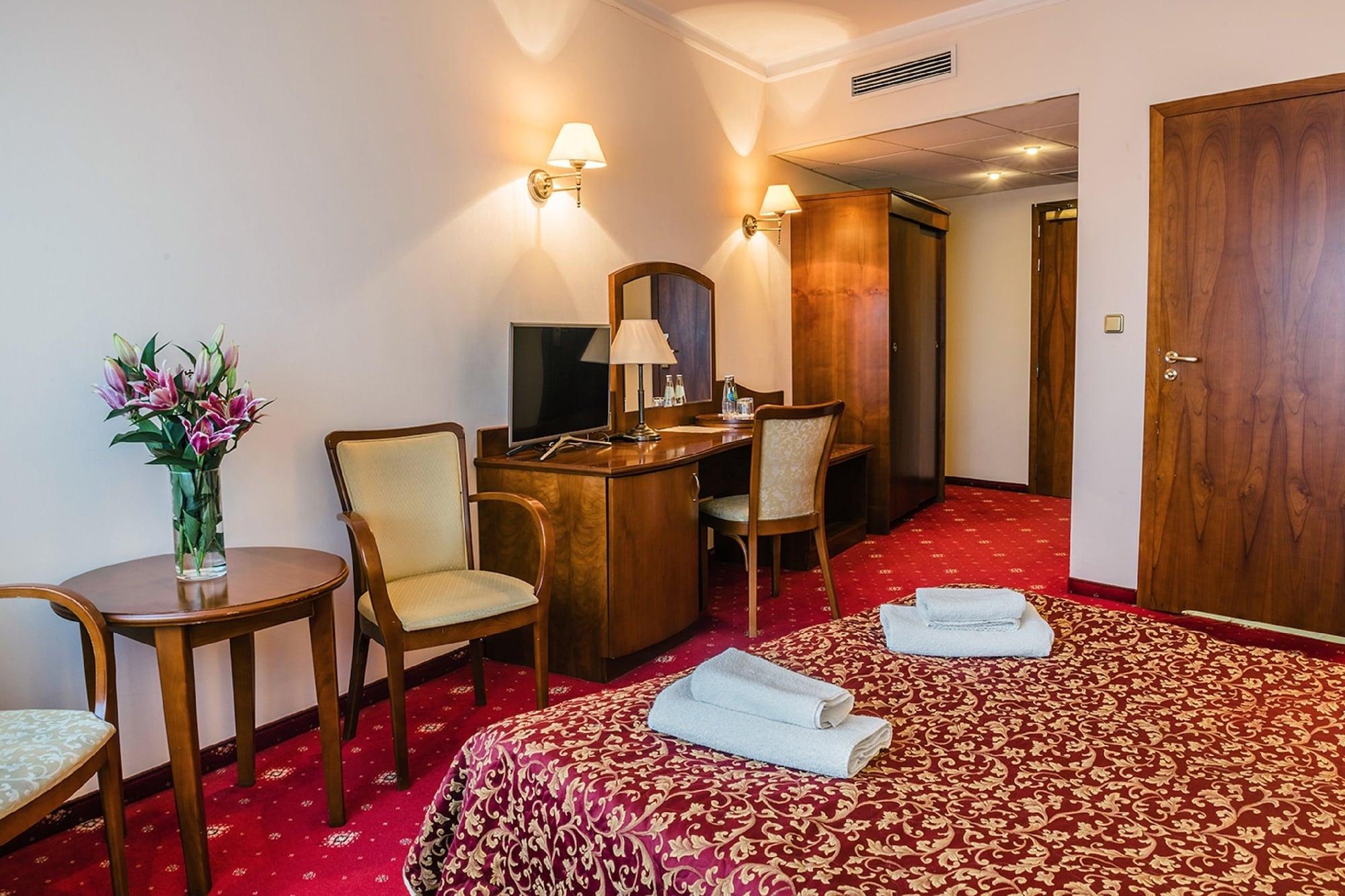 Hotel Sympozjum & Spa Krakow Bagian luar foto